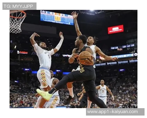 马刺队本赛季前17场比赛取得12胜创球队自16至17赛季以来最佳开局 马刺队本赛季前17场比赛取得12胜创球队自16至17赛季以来最佳开局